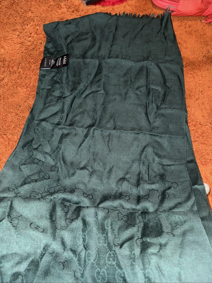 gucci bufanda hombre seda Foto 1 de 4