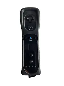 Replaceable Remote Game Controller with Silicone Case and Wrist Strap - Picture 1 of 6