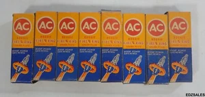 8 Vintage AC Delco Bougie Fire Ring 45 Spark Plugs w/Boxes - Picture 1 of 8