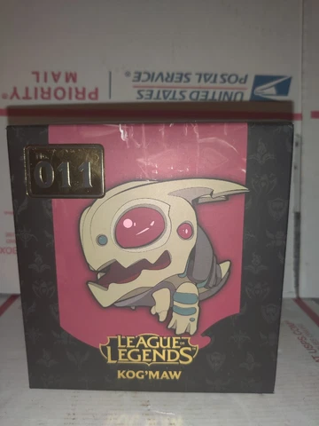 Kog'maw OFFICIAL League of Legends Riot Games Figurine Kogmaw No. 11 NIB Cover