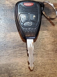 Jeep Compass Key Fob 4-Buttons - Picture 1 of 4