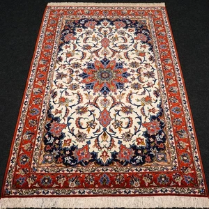 Orient Teppich Isfahan 164 x 108 cm Esfahan Seide Perserteppich Handgeknüpft Rug - Bild 1 von 15
