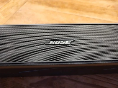 Bose Solo 5 TV Soundbar - Schwarz - Bild 1 von 4