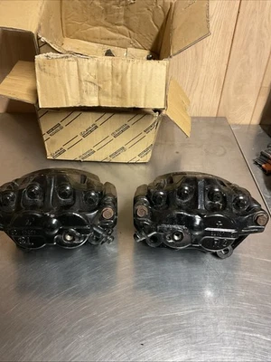 Juego de pinzas de freno delanteras izquierda derecha 92-00 Lexus SC300 SC400 OEM 2545 Foto 1 de 4