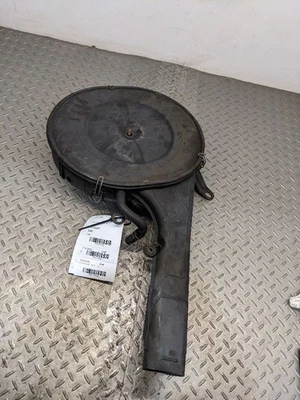 Carcaça de filtro de purificador de ar compatível com 86-87 Mazda B-2000 1173752 - Imagem 1 de 4