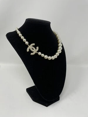 Collar Chanel Perla CC Chocker Nuevo sin Etiquetas Foto 1 de 4