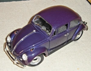 Volkswagen Beetle - Maggiolino 1/18 Road Signature - Foto 1 di 8