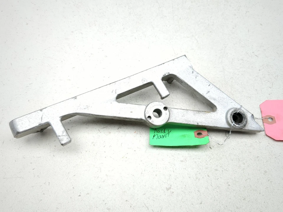 87-07 Soporte de montaje para portaequipajes trasero derecho Kawasaki KLR 650 TRSH PL Foto 1 de 4