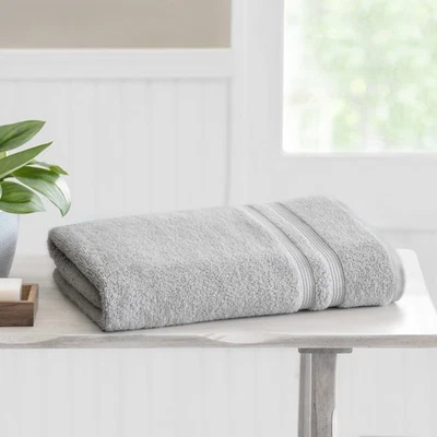 Sábana de baño maciza Mainstays Performance, 30"x62" plateada suave, absorbente, secado rápido Foto 1 de 4