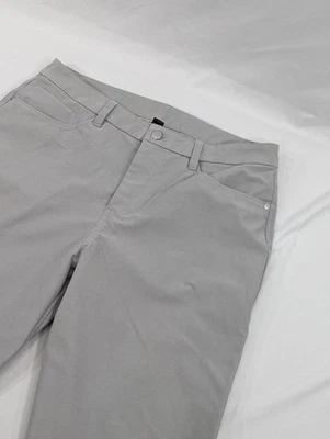 Pantalón Lululemon Hombre 32x30 Comisión Calce Ajustado VersaTwill ABC Gris Claro Excelente Foto 1 de 4
