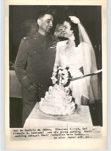 Hero FIGHTER PILOT FRANCIS GABRESKI MATRIMONIO VINTAGE SECONDA GUERRA MONDIALE 1945 Foto stampa - Foto 1 di 2