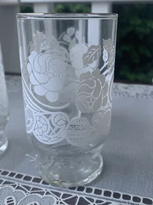 4" Vintage Saftgläser weiß floral Goldrand. 3er Set. - Bild 1 von 5