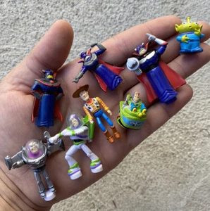 Rare Toy Story Polly Pocket Style Playset Mini Figures  Buzz Woody Zurg Alien - Picture 1 of 3