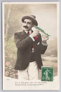 1910er RPPC Französische Poisson D'Avril Postkarte - Aprilscherz - Mann, Aprilfisch - Bild 1 von 3