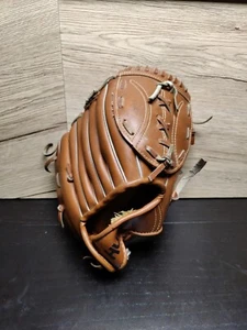 Vintage Baseball Glove    Broken In Stitched V-100 HUTCH Super H Design  - Picture 1 of 8