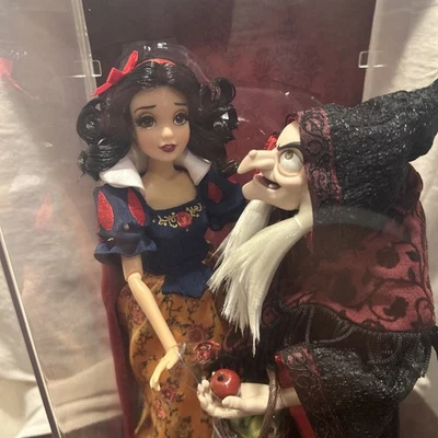 Rare! Disney Designer Fairytale Collection Snow White and Hag LE6000 - Image 1 of 4