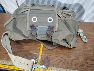 Vintage US Vietnam Era Parachute 1961  Reserve Chest Parachute  Bag B26 Empty  - Picture 1 of 11