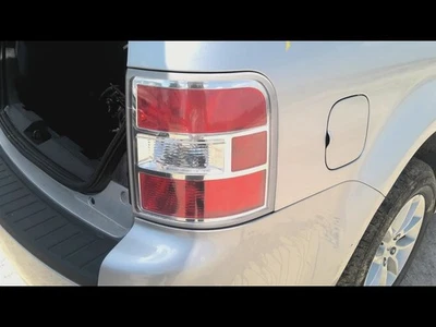 Luz trasera derecha incandescente Ford Flex 2012-2019 pasajero  Foto 1 de 4