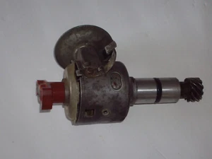 1973-1981 BMW 5 Series Bosch Distributor - #0231184008 - Picture 1 of 4