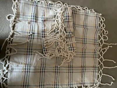 2 x Tischdecke / Mitteldecke mit Fransen 67 x 65 cm - Bild 1 von 3