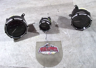 2009-13 HARLEY DAVIDSON ELECTRA GLIDE, SPEEDOMETER, TACH, FUEL GUAGES (OPS7066) - Image 1 of 4