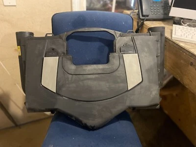 06-12 Cubierta de limpiador de admisión de aire del motor Mercedes-Benz R350 3,5 L V6 A2730901001 OEM Foto 1 de 2