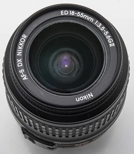 Nikon AF-S DX SWM Nikkor ED 18-55 mm 3,5-5,6 G II 18-55 mm - Foto 1 di 6