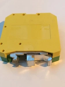 Schneider NSYTRV502PE Screw Terminal Ground Green-Yellow - Picture 1 of 4