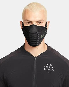 Nike Venturer Mask Size M Sports Performance Comfortable Straps DO8356 010 - Picture 1 of 11