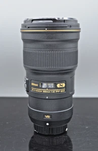 Nikon AF-S NIKKOR 300 mm f/4E obiettivo PF ED VR - la realtà virtuale è stravagante - Foto 1 di 5