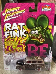 Chevy Suburban 1950 Johnny Lightning RAT FINK BRONCE METÁLICO Y NEGRO 1/64 - Imagen 1 de 4