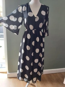 Usado Una Vez ASOS Negro Blanco POLKA DOT Flotante Pierna Ancha ESPALDA ABIERTA Mono Corto 8 - Imagen 1 de 8