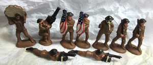 Vintage Lot of 9 Manoil Barclay Lead Soldiers Gunners, Flag, Parachute, Mask - Picture 1 of 8
