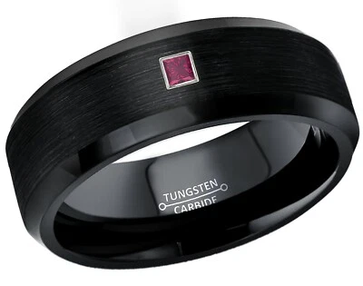 Anillo de boda de tungsteno biselado negro de 0,05 quilates con rubí corte princesa, 8 mm #166 Foto 1 de 2