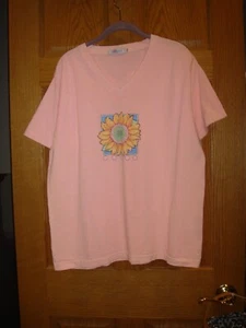 FRESH PRODUCE Top M Perfectly Pink With Flower On Chest - Picture 1 of 5