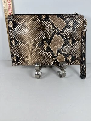 INC Muñequera Molyy Fiesta Bolsa Piel de Serpiente Top Ranuras para Tarjetas Foto 1 de 4