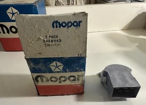 Mopar #3488943 Tailgate window switch 1973 74 75 1976 B and C body wagons - Bild 1 von 5