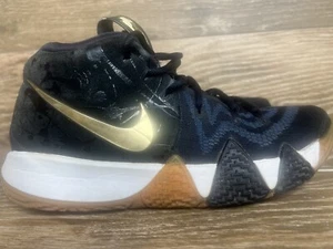 '18 NIKE Kyrie 4 Sz 7.5 Pitch Blue Metallic Gold Basketball Sneaker shoes duke - Picture 1 of 10