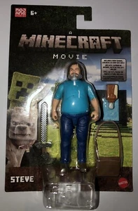 A Minecraft Movie Steve Figur Iron Sword Chicken Leg Satchel Jack Black Neu - Bild 1 von 2