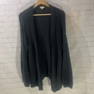 Hem & Thread Cardigan - Picture 1 of 7