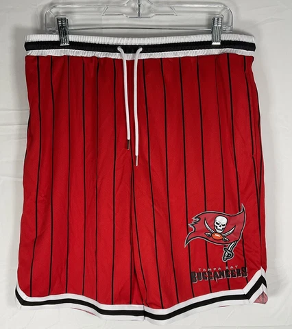 NWOT Men’s Primark NFL Tampa Bay Buccaneers Baggy Fit Shorts - Size Large Cover