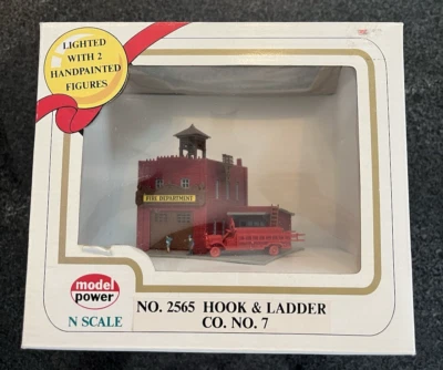 Model Power N Scale NO. 2565 HOOK & LADDER CO. NO.7 Lighted w/ 2 figures w/box - Image 1 of 2