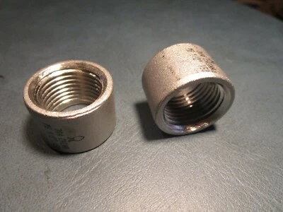 (2) 1/2" 150 lb 304 Stainless Steel Threaded Cast Half Coupling - Image 1 of 2