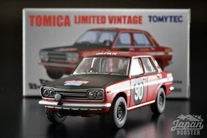 [TOMICA LIMITED VINTAGE 1/64] DATSUN BLUEBIRD 1600SSS (5000 km a la gloria) - Imagen 1 de 10