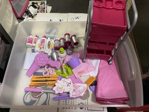 Our Generation von Battat - Berry schönes Salon-Set für 18" Puppen - komplett, ohne Karton. - Bild 1 von 3