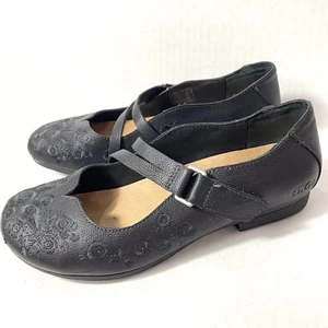 TAOS Wish Mary Jane Flats Embroidered Black Leather Floral Women Size 6.5 US - Picture 1 of 18