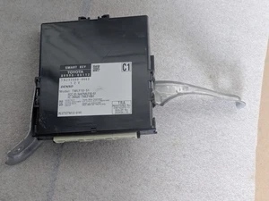 2015 2016 Toyota Camry Smart Key Keyless Entry Control Module 89990-06112 - Bild 1 von 4