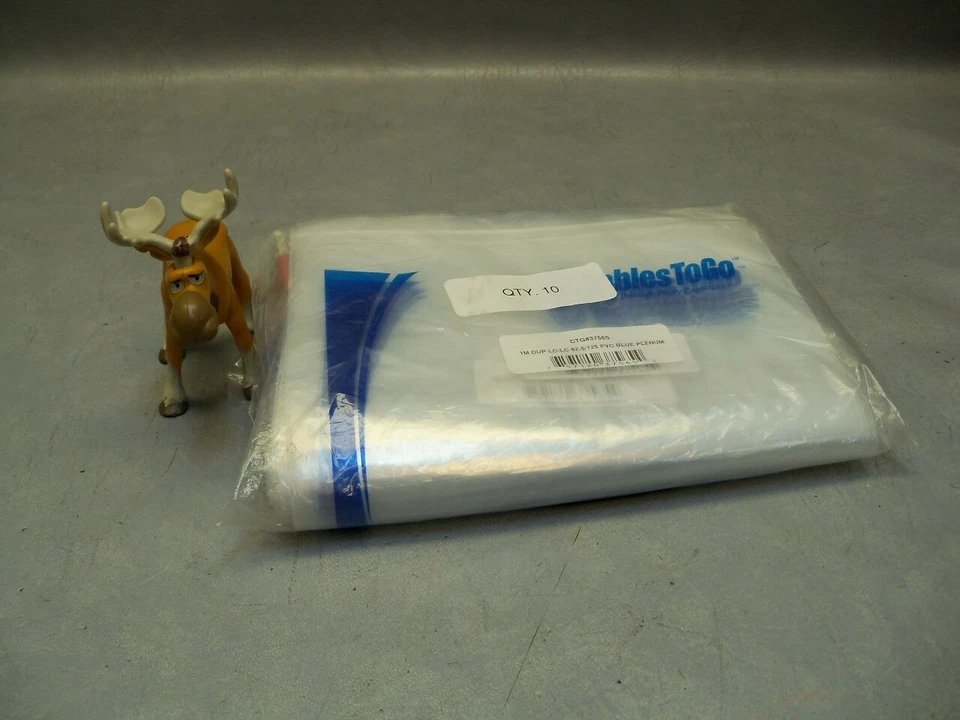 C2G 37565 1m Duplex Multimode Fiber Optic Cable PVC Blue Plenum Lot of 10 - Image 1 of 4