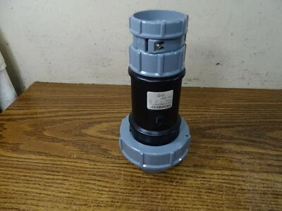 Mennekes tipo 3840 PIN & SLEEVE PLUG 32A-5h/600-690V 3 fases Foto 1 de 3