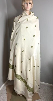 Mantón Manta Cachemira Lana Blanca De Colección Verde Embr 62 x 52 Reutilizable o Uso Suave Foto 1 de 4
